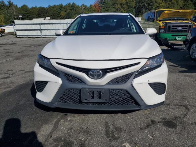 Photo 4 VIN: 4T1B11HK2KU188433 - TOYOTA CAMRY SE 