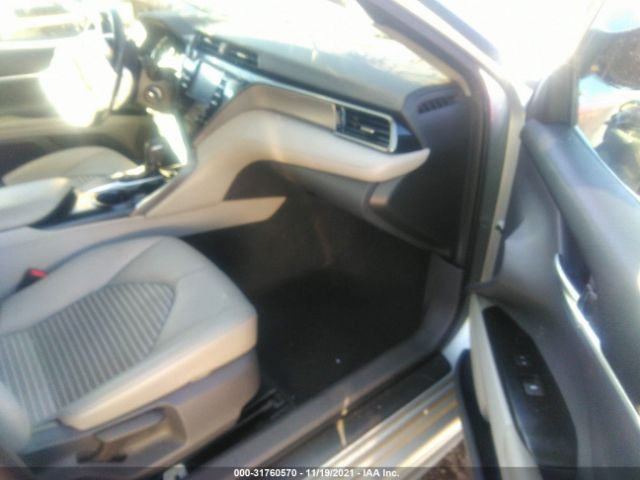 Photo 4 VIN: 4T1B11HK2KU227005 - TOYOTA CAMRY 