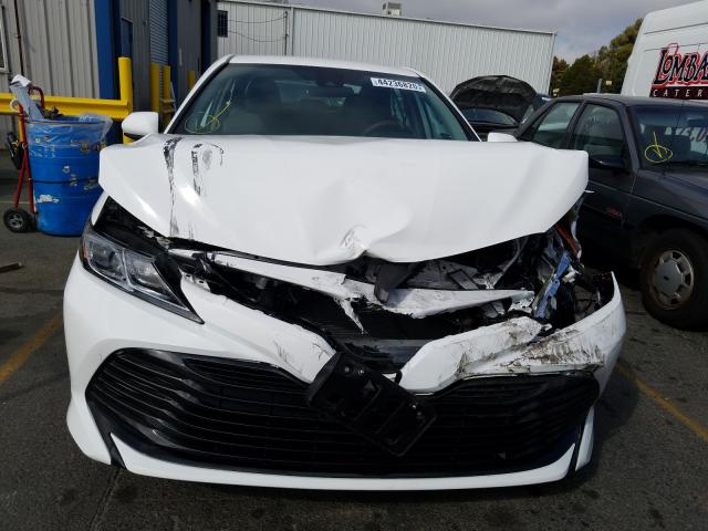 Photo 8 VIN: 4T1B11HK2KU230616 - TOYOTA CAMRY L 