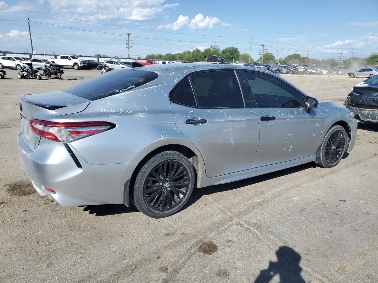 Photo 2 VIN: 4T1B11HK2KU234908 - TOYOTA CAMRY 