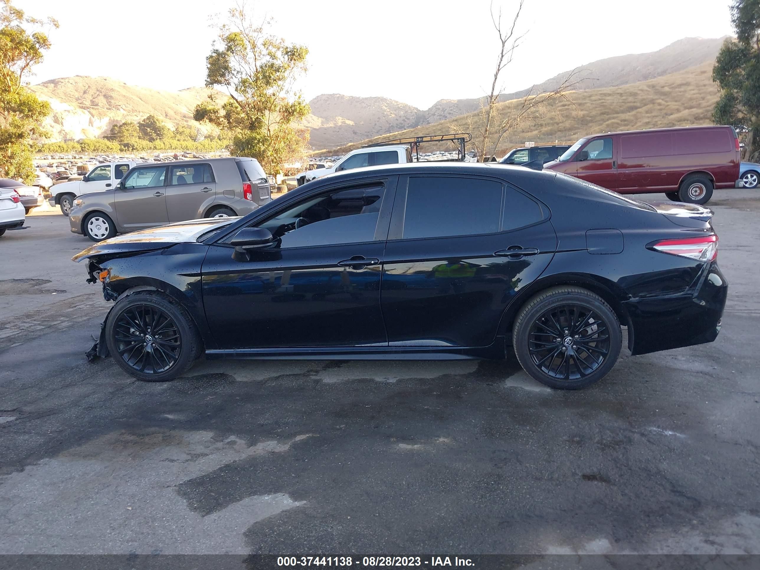 Photo 13 VIN: 4T1B11HK2KU255693 - TOYOTA CAMRY 