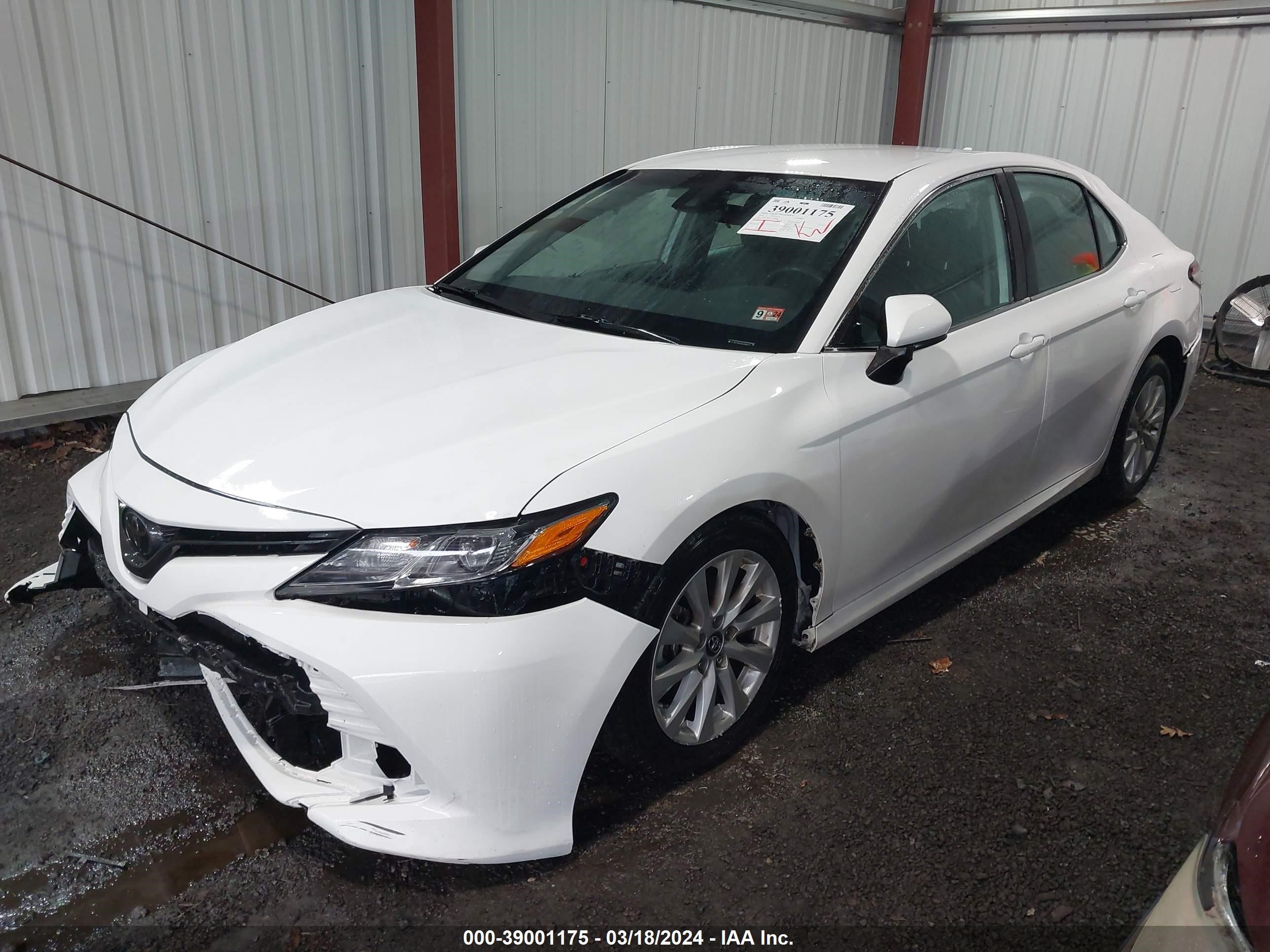 Photo 1 VIN: 4T1B11HK2KU288242 - TOYOTA CAMRY 