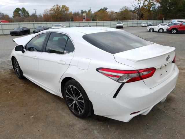 Photo 2 VIN: 4T1B11HK2KU709618 - TOYOTA CAMRY XLE 