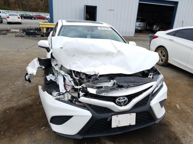 Photo 8 VIN: 4T1B11HK2KU709618 - TOYOTA CAMRY XLE 