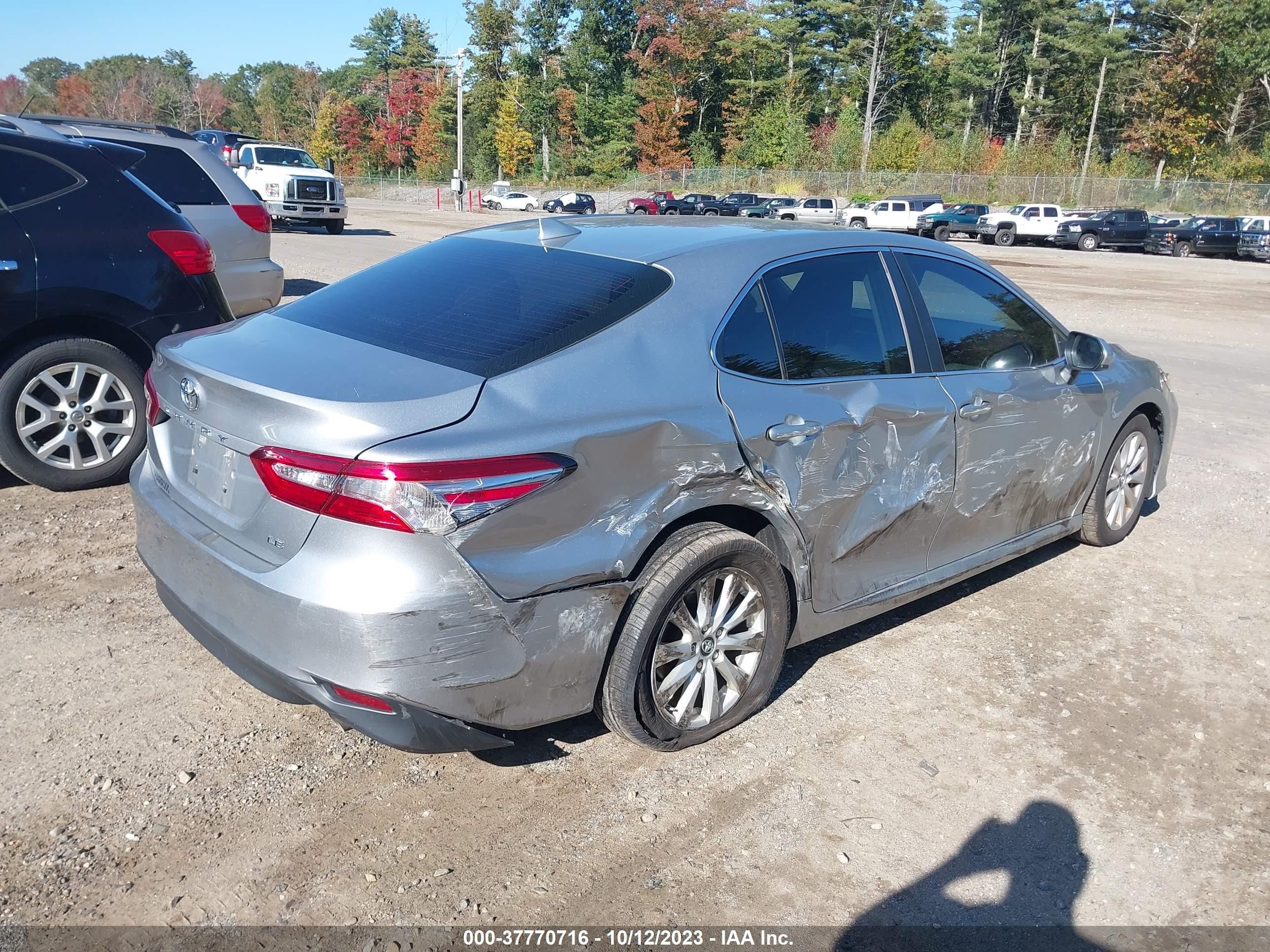 Photo 3 VIN: 4T1B11HK2KU782939 - TOYOTA CAMRY 