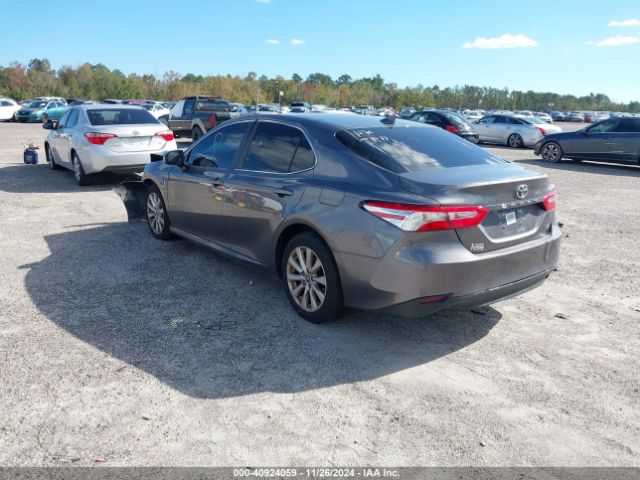 Photo 2 VIN: 4T1B11HK2KU793763 - TOYOTA CAMRY 