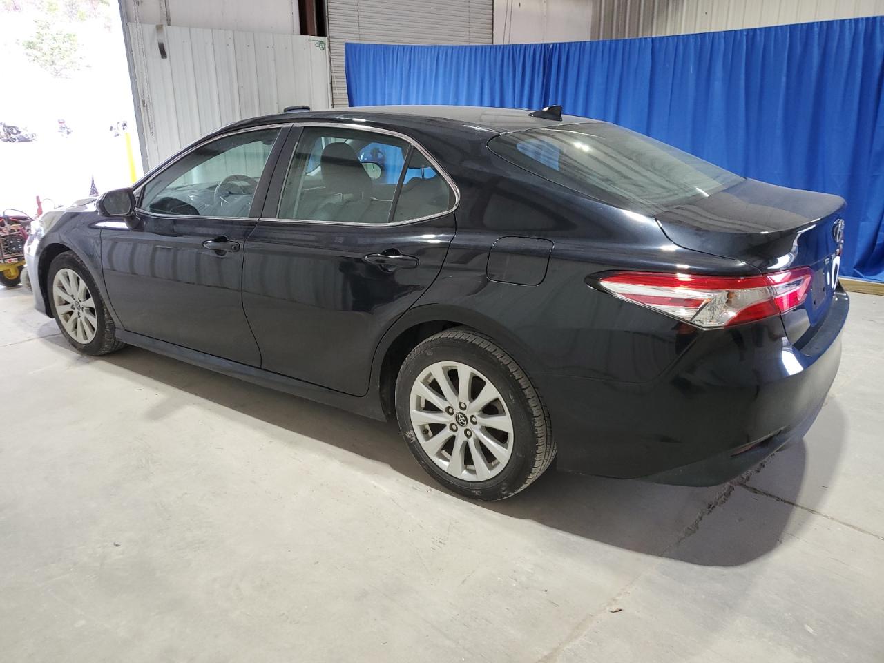 Photo 1 VIN: 4T1B11HK2KU795724 - TOYOTA CAMRY 