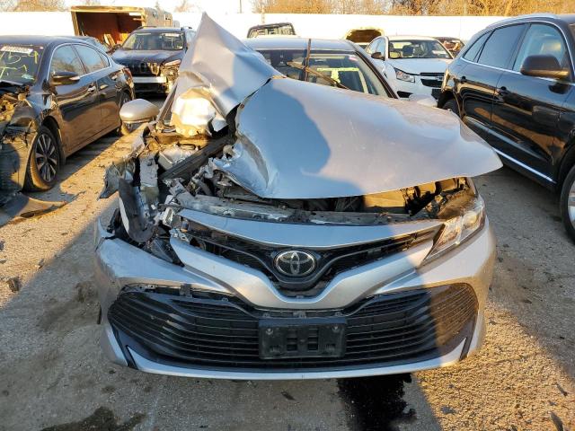 Photo 4 VIN: 4T1B11HK2KU813445 - TOYOTA CAMRY 