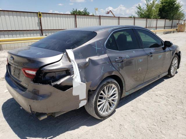 Photo 2 VIN: 4T1B11HK3JU013607 - TOYOTA CAMRY L 