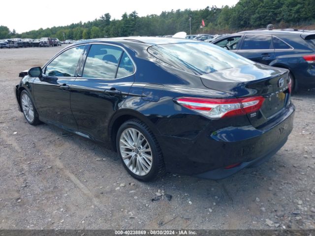 Photo 2 VIN: 4T1B11HK3JU039012 - TOYOTA CAMRY 