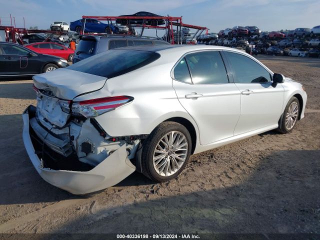 Photo 3 VIN: 4T1B11HK3JU040080 - TOYOTA CAMRY 