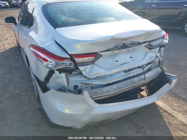 Photo 5 VIN: 4T1B11HK3JU040080 - TOYOTA CAMRY 