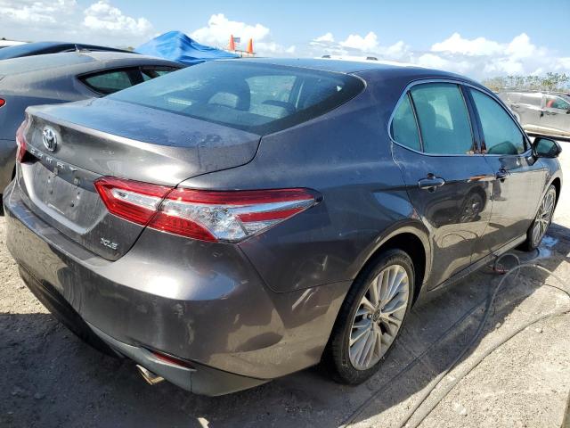 Photo 2 VIN: 4T1B11HK3JU043254 - TOYOTA CAMRY L 