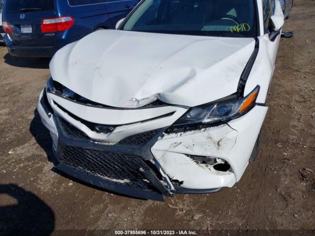 Photo 5 VIN: 4T1B11HK3JU048289 - TOYOTA CAMRY 