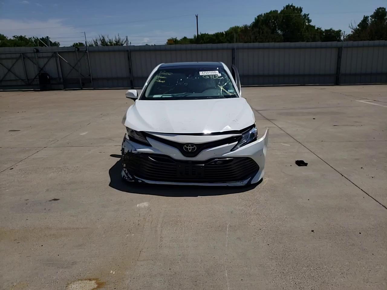 Photo 10 VIN: 4T1B11HK3JU053623 - TOYOTA CAMRY L 