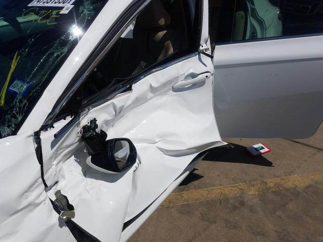 Photo 9 VIN: 4T1B11HK3JU053623 - TOYOTA CAMRY L 