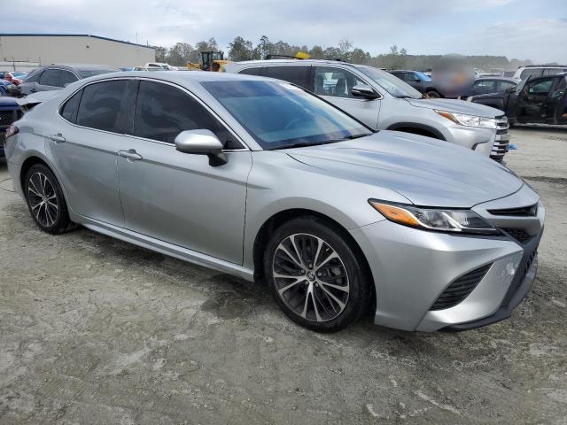 Photo 3 VIN: 4T1B11HK3JU056361 - TOYOTA CAMRY SE 