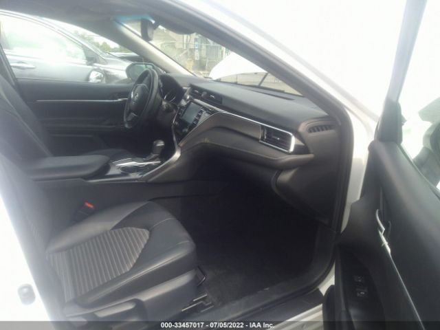 Photo 4 VIN: 4T1B11HK3JU084810 - TOYOTA CAMRY 