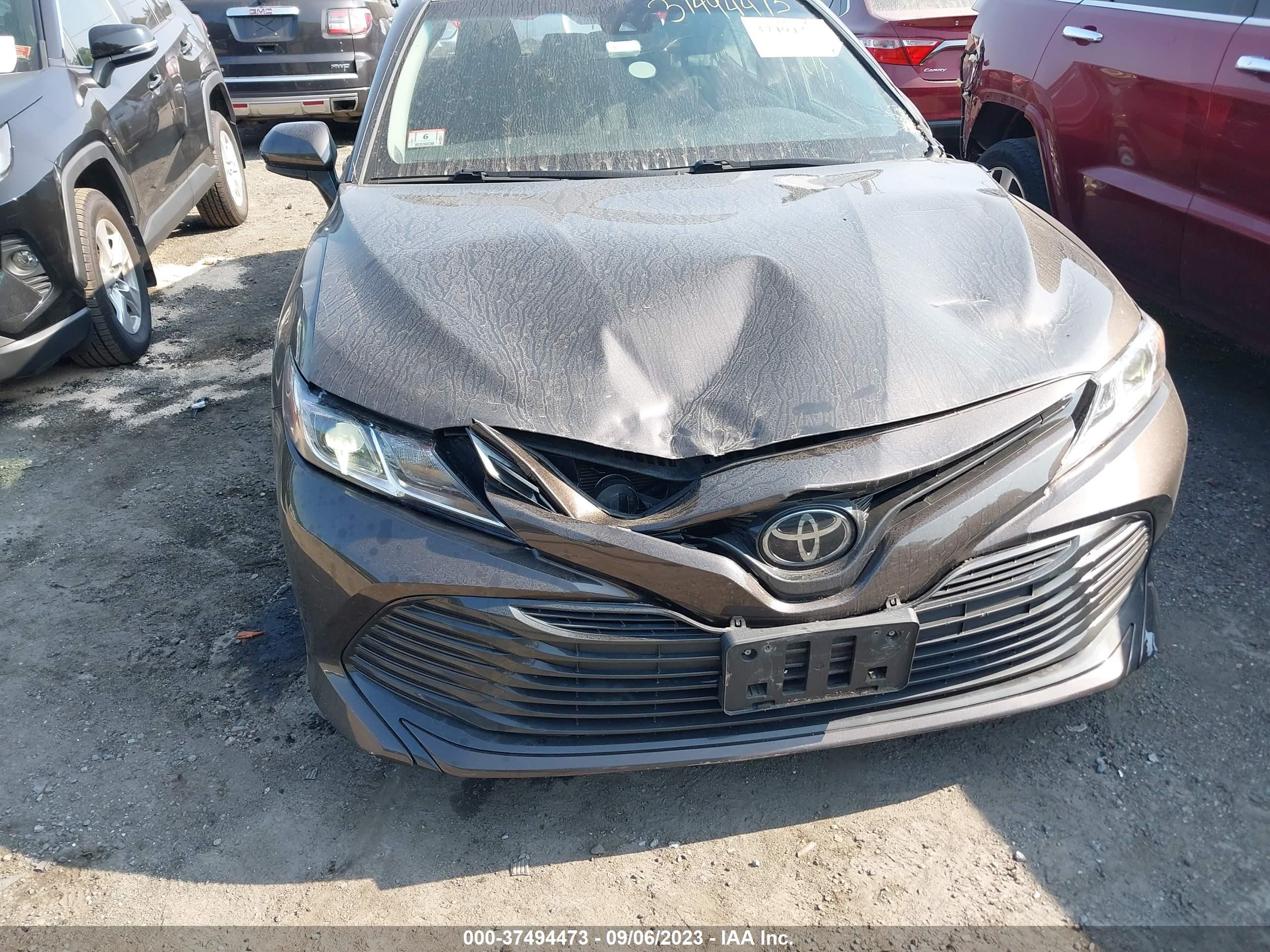 Photo 5 VIN: 4T1B11HK3JU088033 - TOYOTA CAMRY 