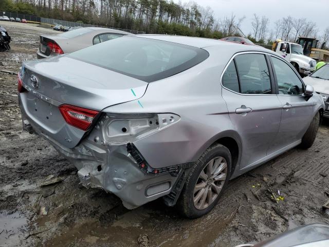 Photo 2 VIN: 4T1B11HK3JU088520 - TOYOTA CAMRY L 