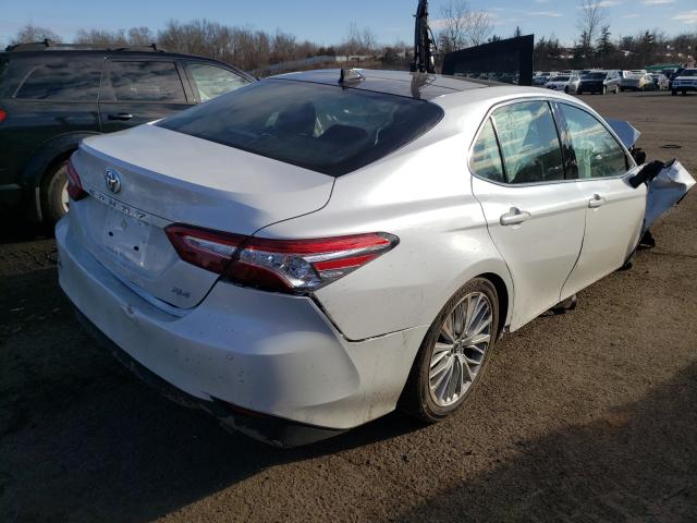 Photo 3 VIN: 4T1B11HK3JU105896 - TOYOTA CAMRY L 