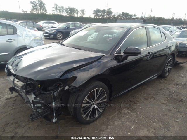 Photo 1 VIN: 4T1B11HK3JU117885 - TOYOTA CAMRY 