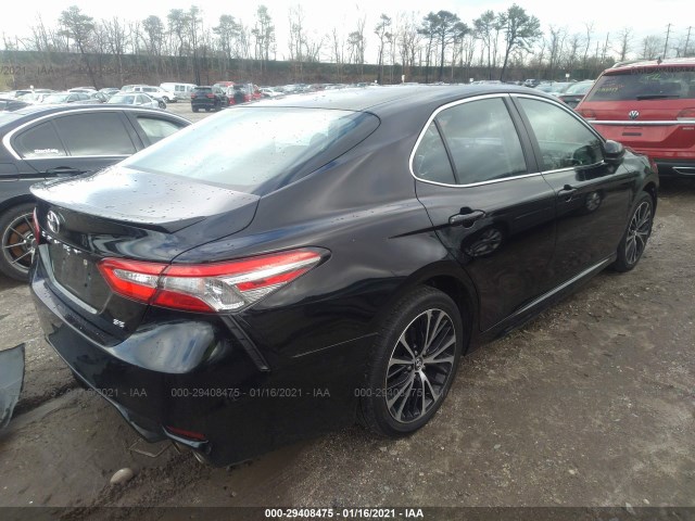 Photo 3 VIN: 4T1B11HK3JU117885 - TOYOTA CAMRY 