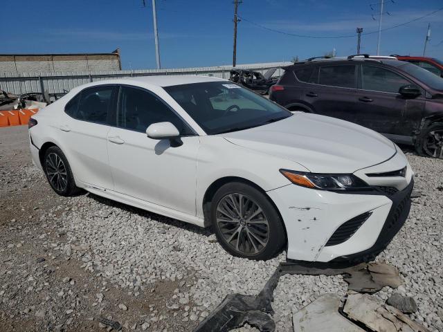 Photo 3 VIN: 4T1B11HK3JU119247 - TOYOTA CAMRY L 