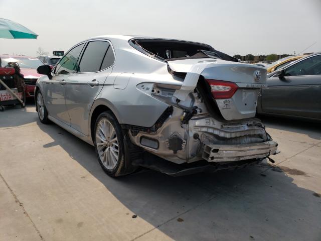 Photo 2 VIN: 4T1B11HK3JU121208 - TOYOTA CAMRY L 