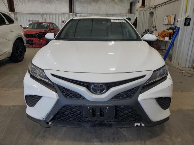 Photo 4 VIN: 4T1B11HK3JU129678 - TOYOTA CAMRY 