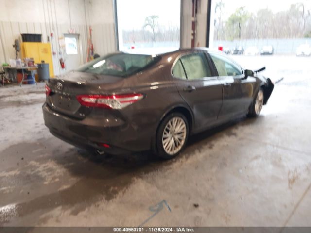 Photo 3 VIN: 4T1B11HK3JU131317 - TOYOTA CAMRY 