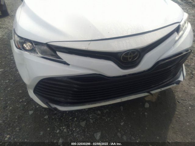 Photo 5 VIN: 4T1B11HK3JU142527 - TOYOTA CAMRY 