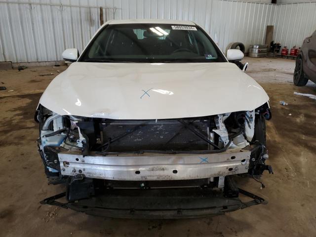 Photo 4 VIN: 4T1B11HK3JU143273 - TOYOTA CAMRY 