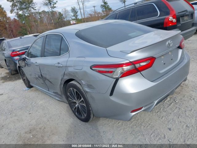 Photo 2 VIN: 4T1B11HK3JU144505 - TOYOTA CAMRY 