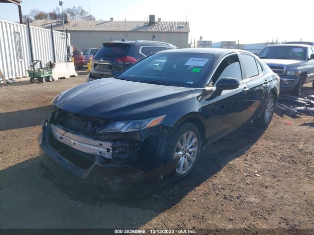 Photo 1 VIN: 4T1B11HK3JU146142 - TOYOTA CAMRY 