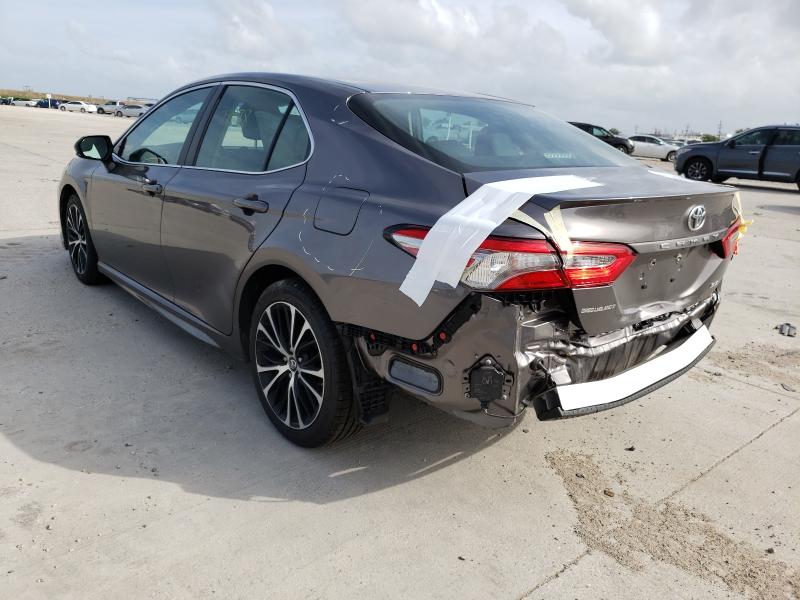 Photo 2 VIN: 4T1B11HK3JU148540 - TOYOTA CAMRY L 