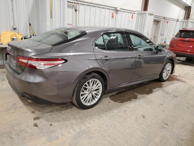 Photo 2 VIN: 4T1B11HK3JU154421 - TOYOTA CAMRY L 