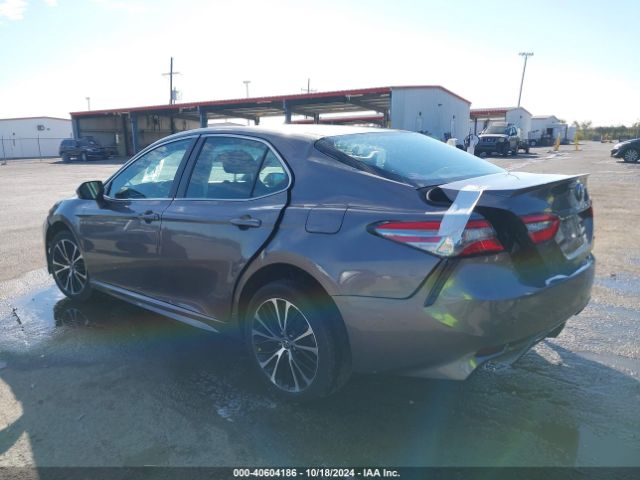 Photo 2 VIN: 4T1B11HK3JU510186 - TOYOTA CAMRY 