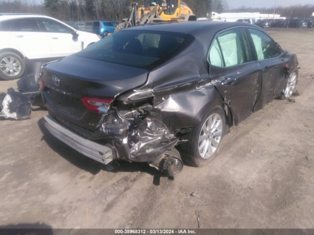 Photo 3 VIN: 4T1B11HK3JU518238 - TOYOTA CAMRY 