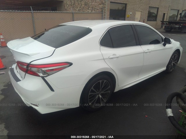 Photo 3 VIN: 4T1B11HK3JU518952 - TOYOTA CAMRY 