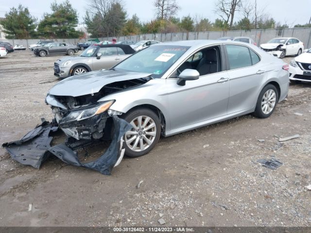 Photo 1 VIN: 4T1B11HK3JU521334 - TOYOTA CAMRY 