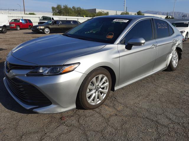 Photo 1 VIN: 4T1B11HK3JU521804 - TOYOTA CAMRY L 