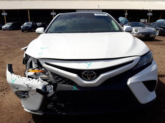 Photo 4 VIN: 4T1B11HK3JU540384 - TOYOTA CAMRY L 