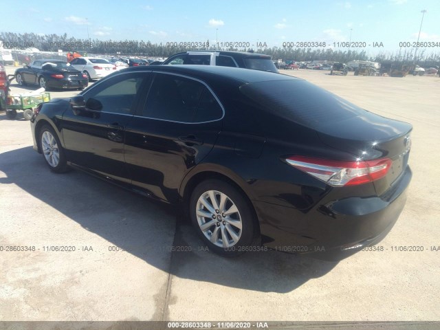 Photo 2 VIN: 4T1B11HK3JU554110 - TOYOTA CAMRY 