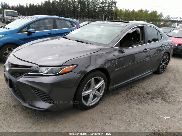 Photo 1 VIN: 4T1B11HK3JU563955 - TOYOTA CAMRY 