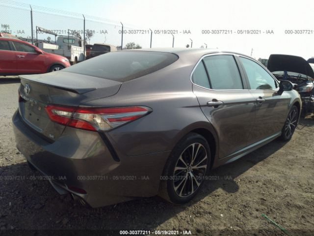 Photo 3 VIN: 4T1B11HK3JU570730 - TOYOTA CAMRY 