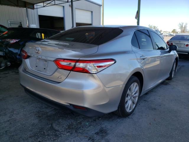 Photo 3 VIN: 4T1B11HK3JU571067 - TOYOTA CAMRY L 