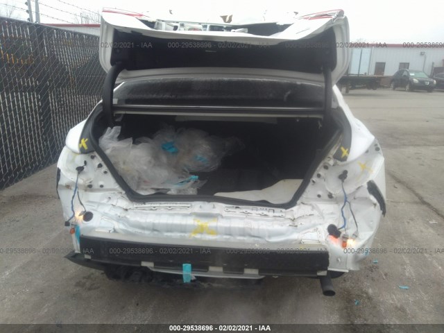 Photo 5 VIN: 4T1B11HK3JU577340 - TOYOTA CAMRY 