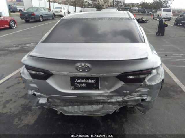 Photo 5 VIN: 4T1B11HK3JU587334 - TOYOTA CAMRY 