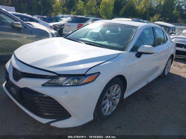 Photo 5 VIN: 4T1B11HK3JU591836 - TOYOTA CAMRY 